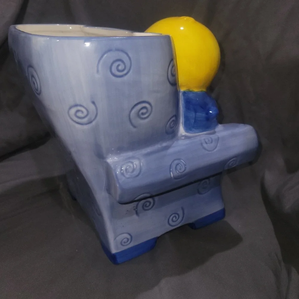 Vintage 1999 Warner Bros Tweety Bird Planter Chair  Looney Tunes